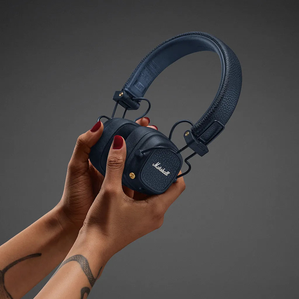 Marshall Major V Midnight Blue On Ear Bluetooth Headphones Ergonomic Design